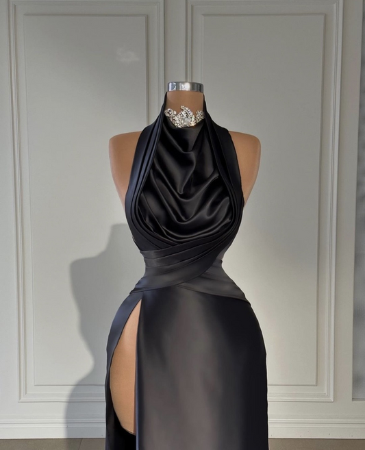 Chic Black Halter Split Sleeveless Prom Gown Dress