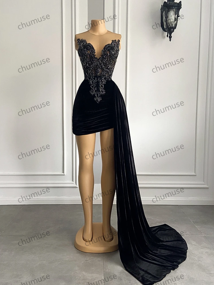 New Arrival Beaded Embroidery Women Homecoming Gowns Black Velvet Short Prom Dresses