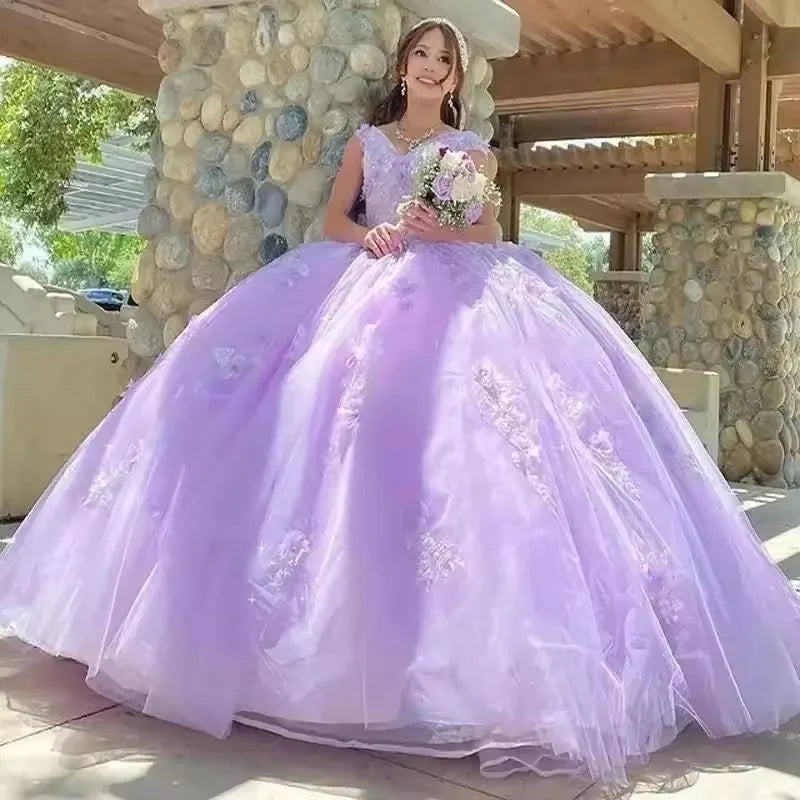 Lilac V-Neck Quinceanera Dresses Vestidos De 15 Anos Bal Gown Fashion Appliques 3D Flower Princess Party Customized